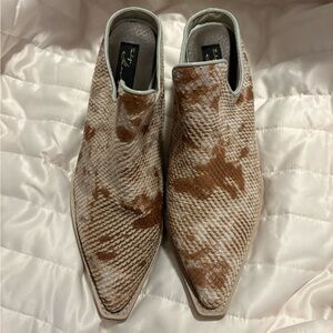 NWOT Vintage Havana Heeled Mules